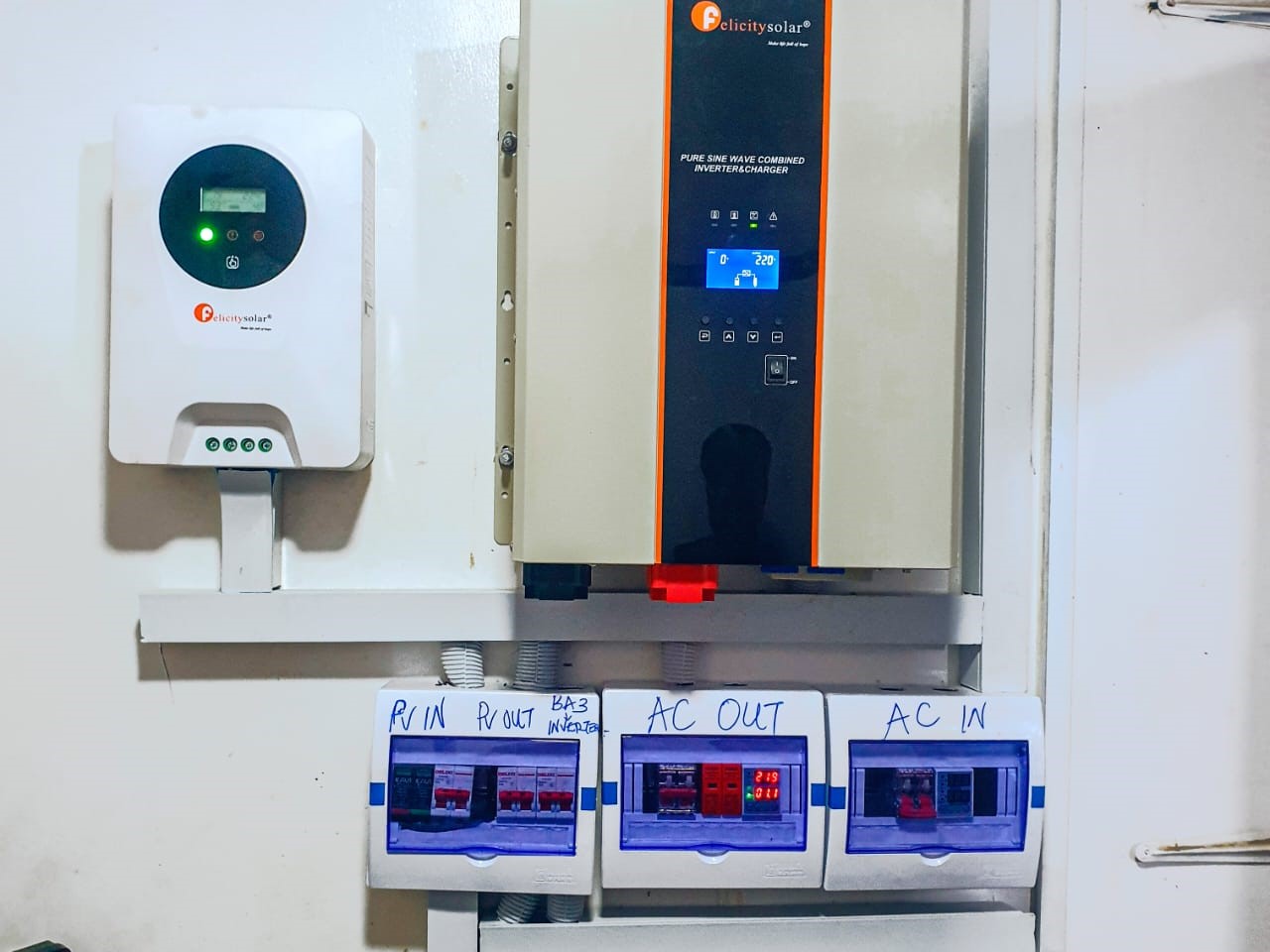 Hybrid Solar Inverter System